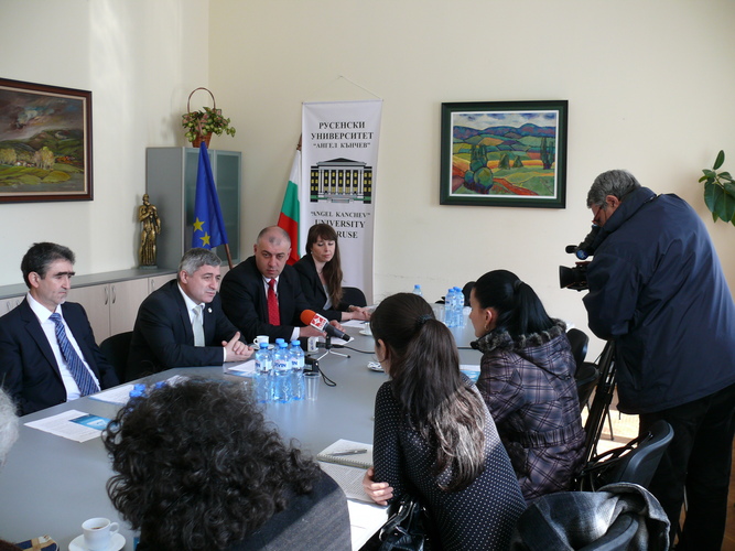 preskonf_Kariery2011_RU.JPG