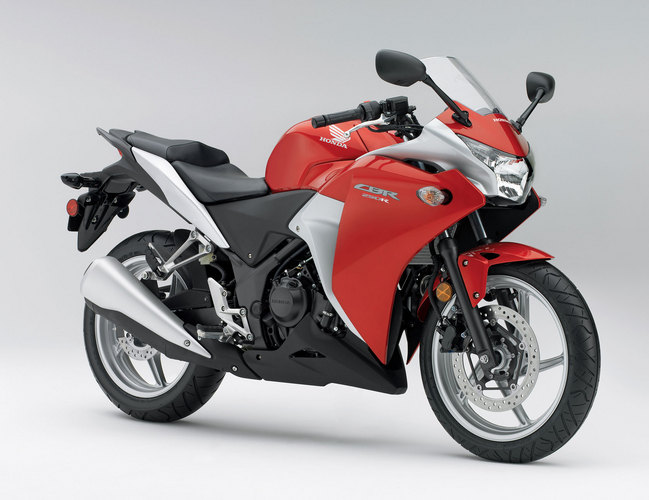 2011-Honda-CBR250Rb.jpg