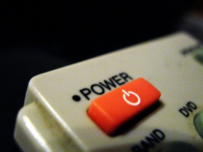 power_button_by_gogata2427-d3inpg1.jpg