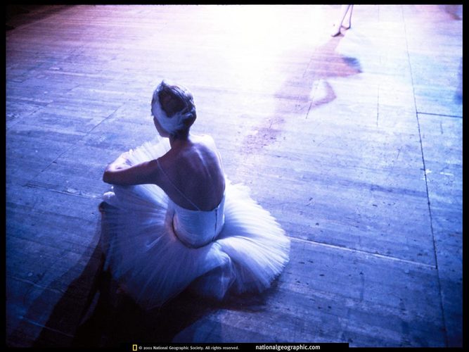 ballerina-516740-lw.jpg