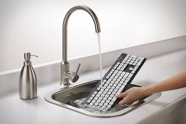 Logitech-Washable-Keyboard-620x413.jpeg
