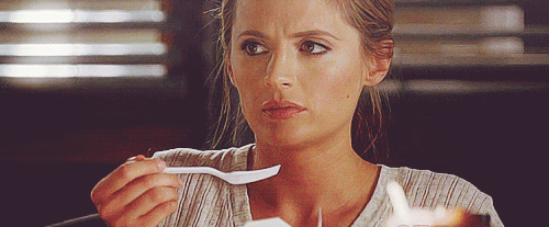 tumblr_mb8v1u44tZ1qd4229o1_500.gif