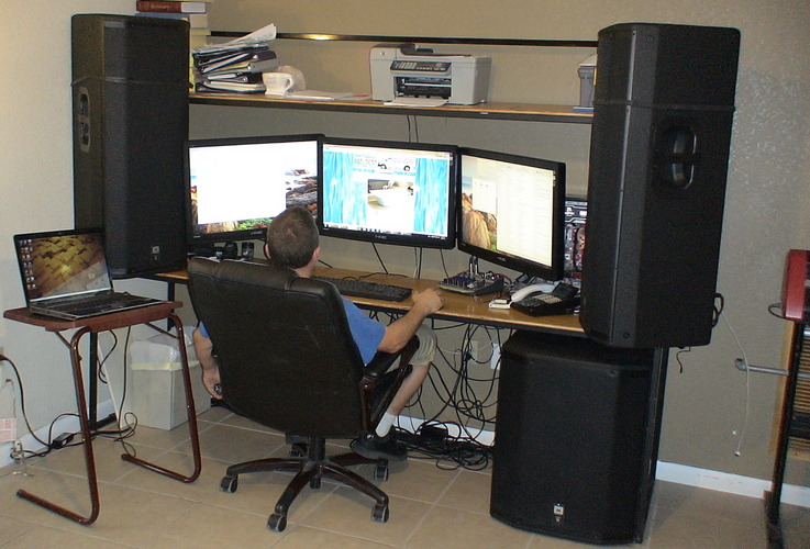 d43db24d_ComputerRig1.jpeg