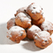 eb-oliebollen-gevuld-gepoederd-op-wit.jpg